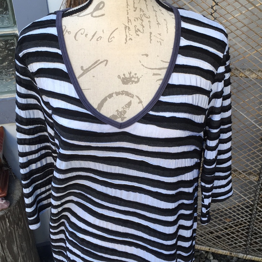 Long Top -OS - Picture 2 of 9